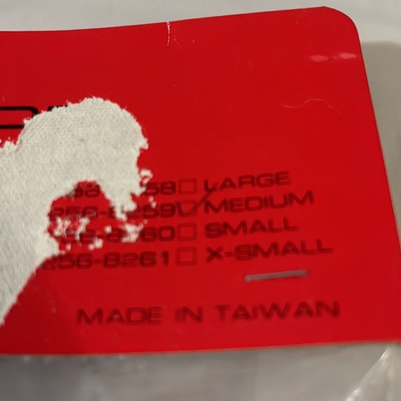 Shin guards for soccer Mitre Unisex Size medium! - Picture 4 of 5